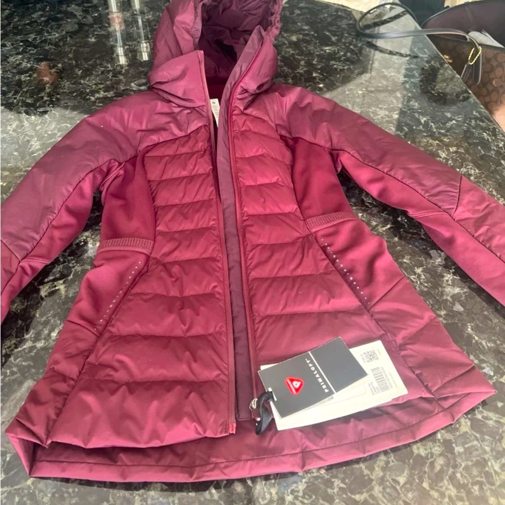 Lululemon down for it all jacket size 4 brand new